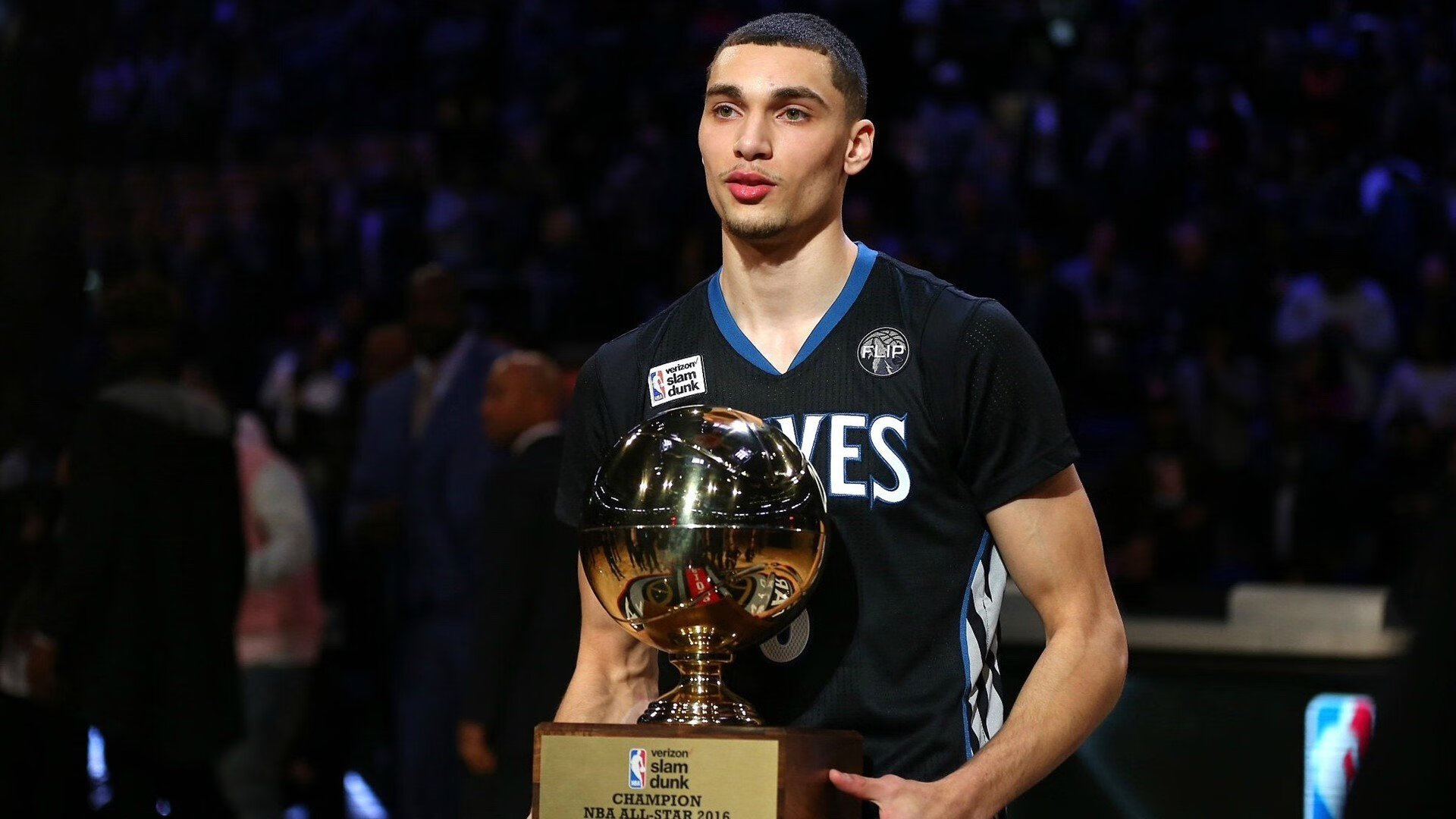 体育新闻中心推动体育赛事4K高清直播技术升级,体育新闻播报视频